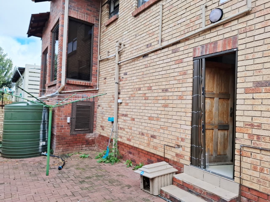 3 Bedroom Property for Sale in Langenhovenpark Free State